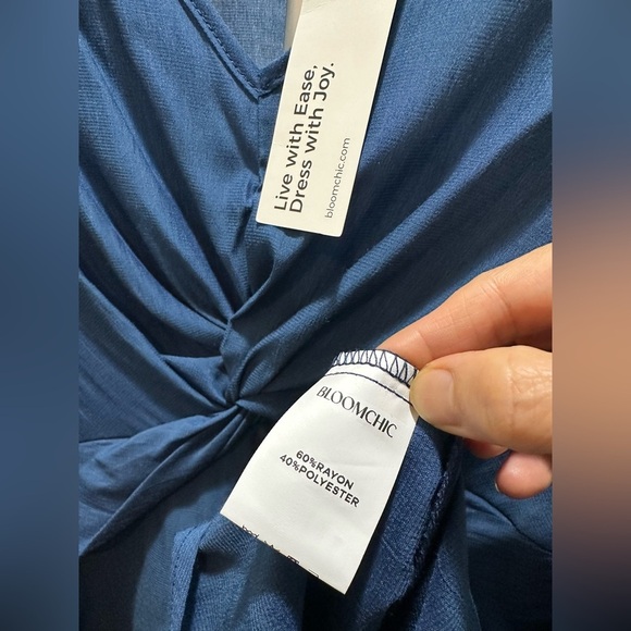 BloomChic Plus Size Supersoft Essentials Plain V Neck Twist Front Tank Top - Picture 5 of 6